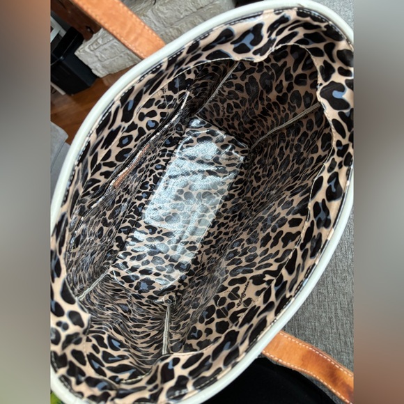 Consuela Classic Tote - Picture 12 of 16